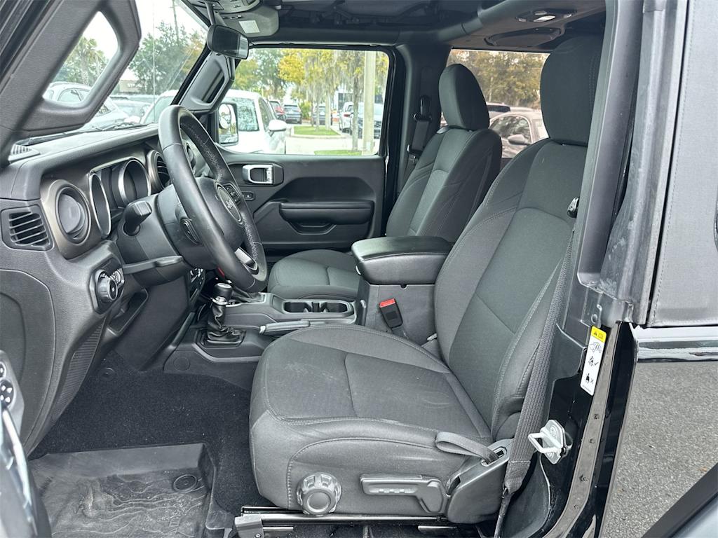 Thumbnail: 2018 Jeep Wrangler - 12