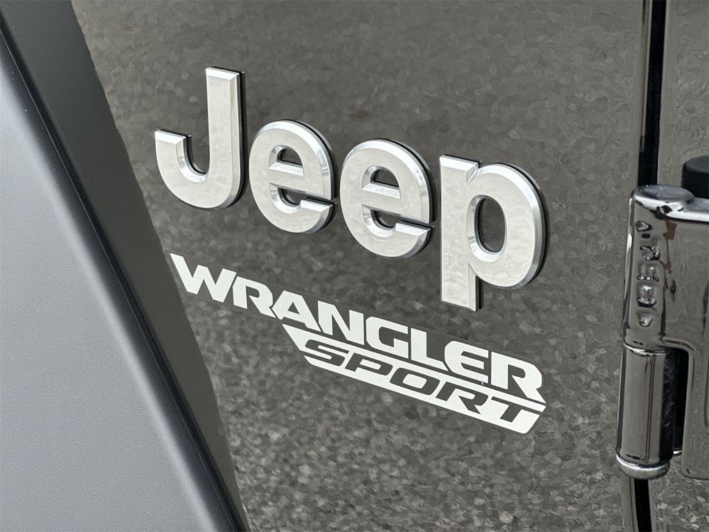 Thumbnail: 2018 Jeep Wrangler - 7