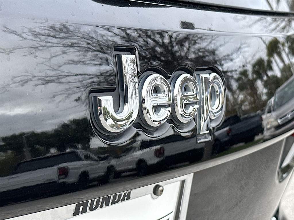 Thumbnail: 2021 Jeep Grand Cherokee - 7