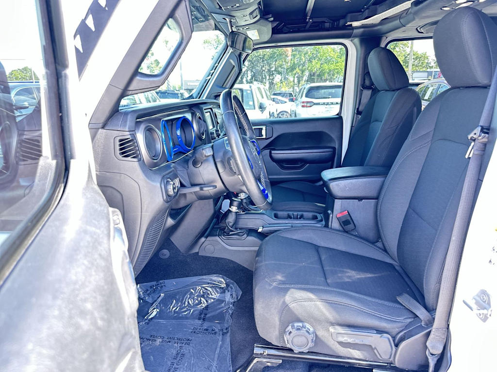 Thumbnail: 2020 Jeep Gladiator - 10