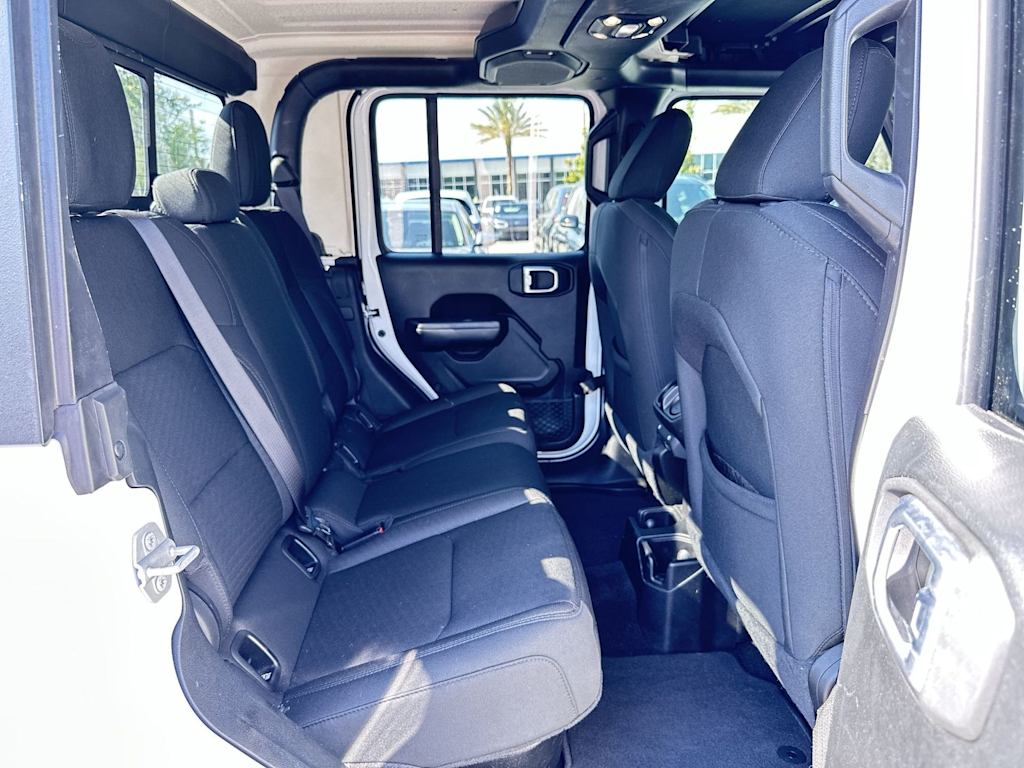 Thumbnail: 2020 Jeep Gladiator - 20