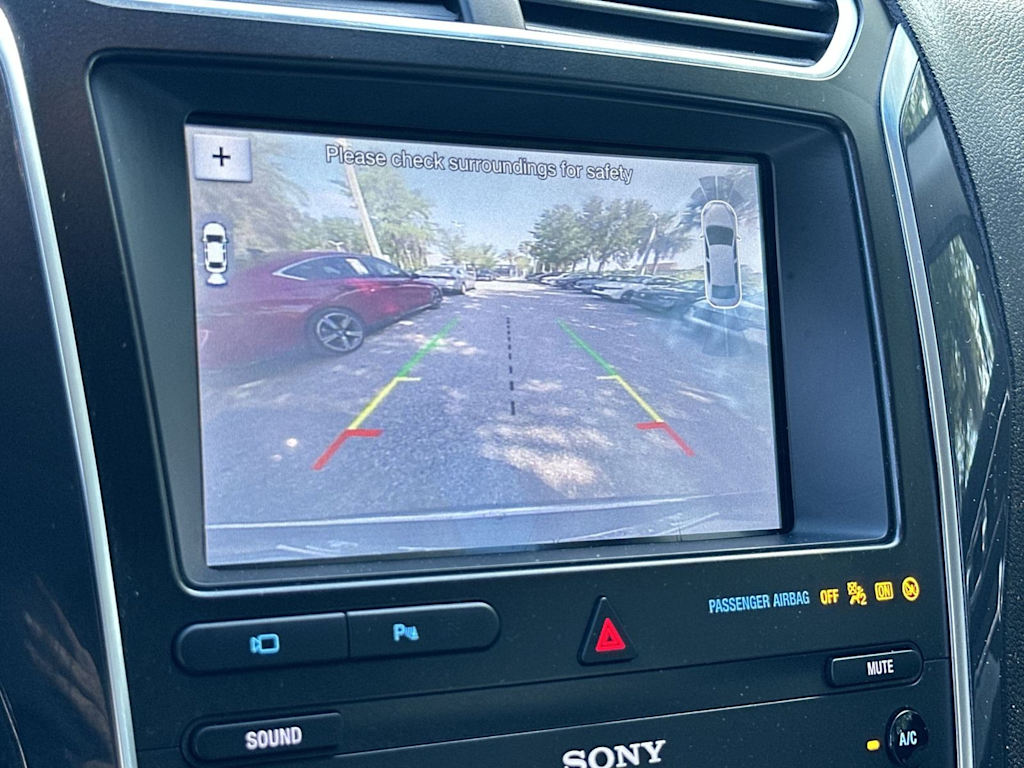 Thumbnail: 2019 Ford Explorer - 12