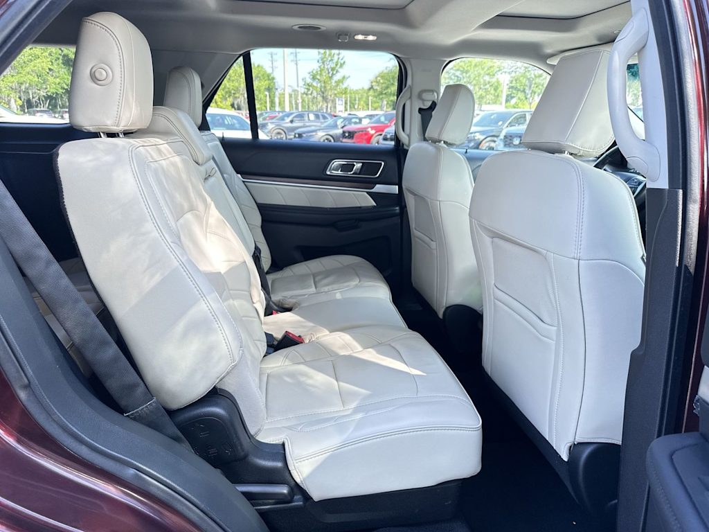 Thumbnail: 2019 Ford Explorer - 21
