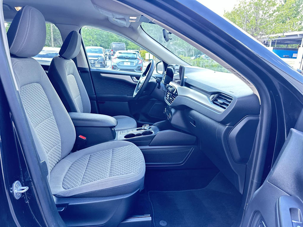Thumbnail: 2020 Ford Escape - 20