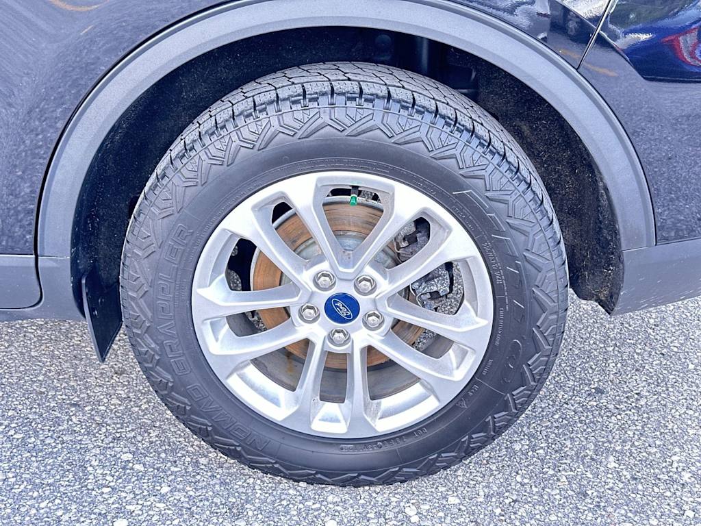 Thumbnail: 2020 Ford Escape - 8