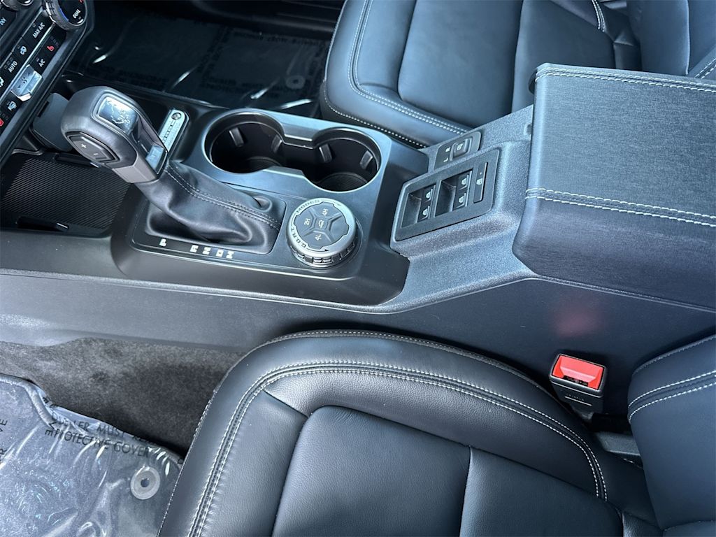 Thumbnail: 2025 Ford Bronco - 9