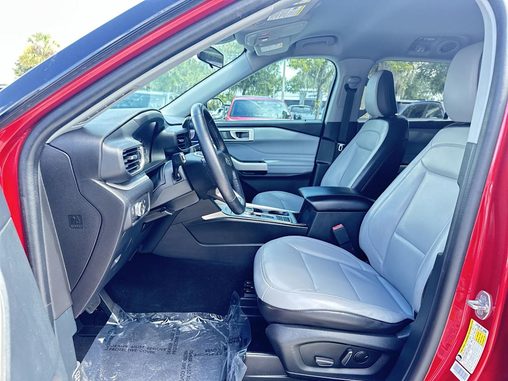 Thumbnail: 2021 Ford Explorer - 9