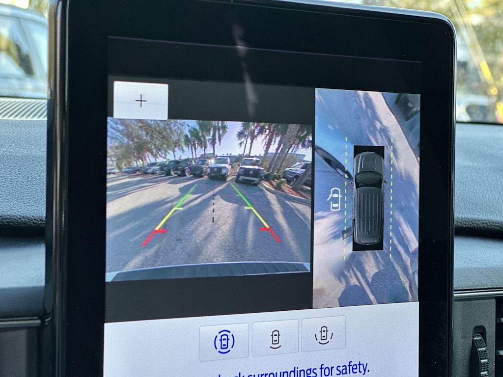 Thumbnail: 2023 Ford Explorer - 14