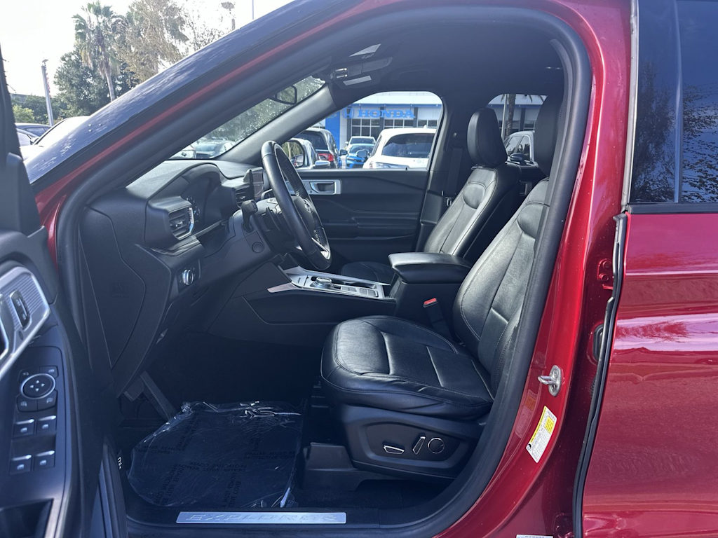 Thumbnail: 2020 Ford Explorer - 15