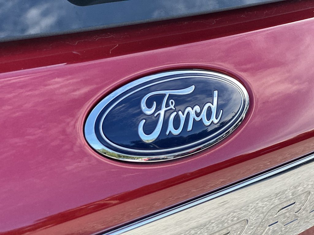 Thumbnail: 2020 Ford Explorer - 6