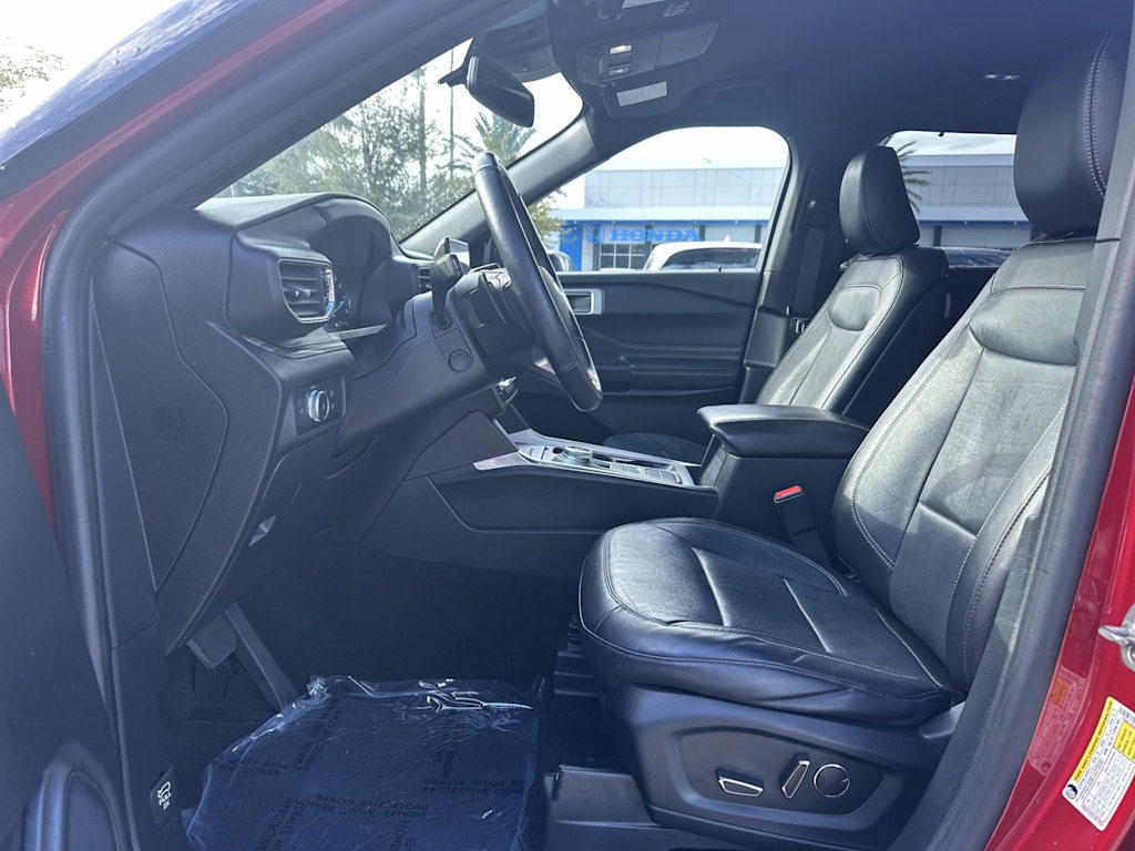Thumbnail: 2020 Ford Explorer - 8