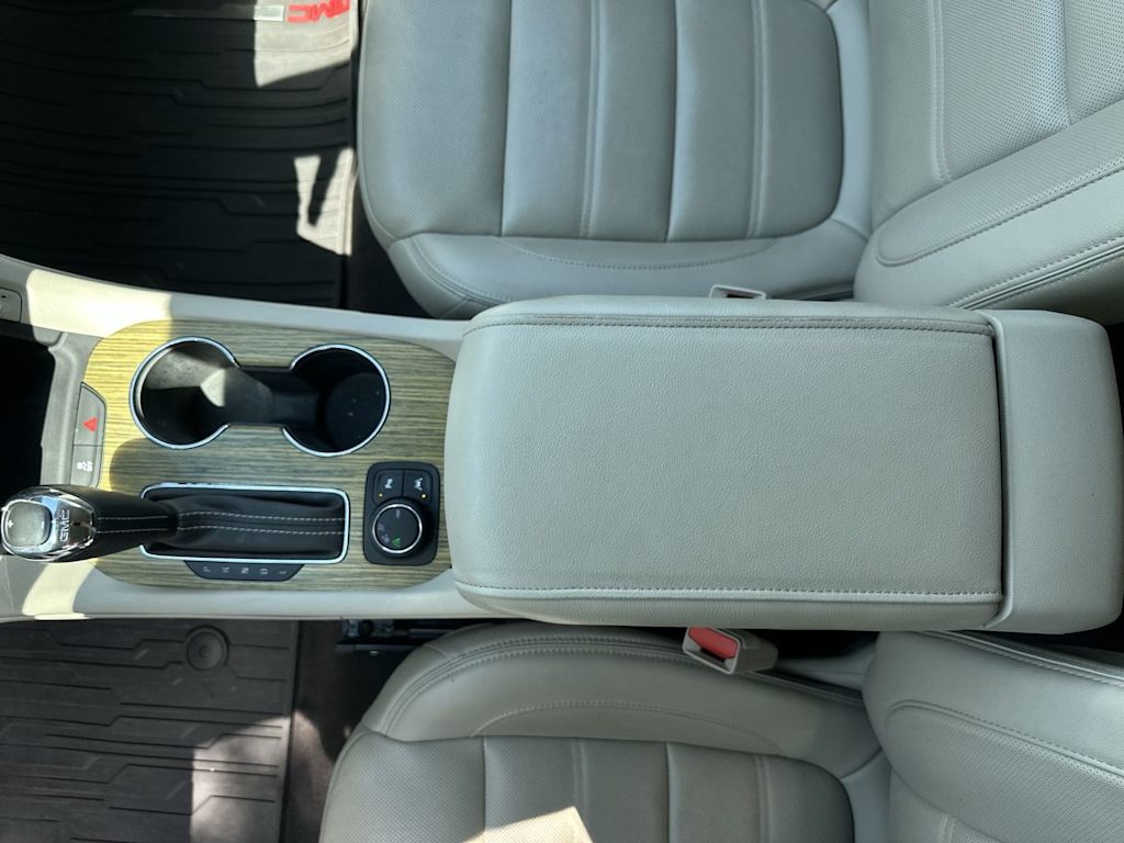 Thumbnail: 2019 GMC Acadia - 23