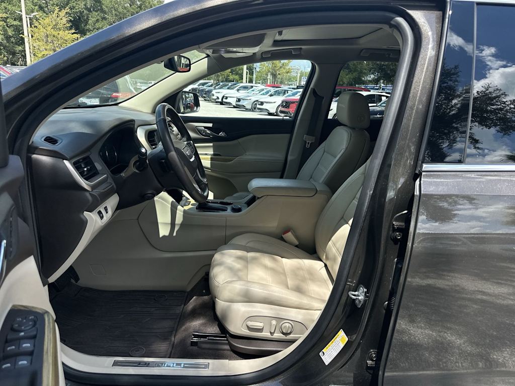 Thumbnail: 2019 GMC Acadia - 10