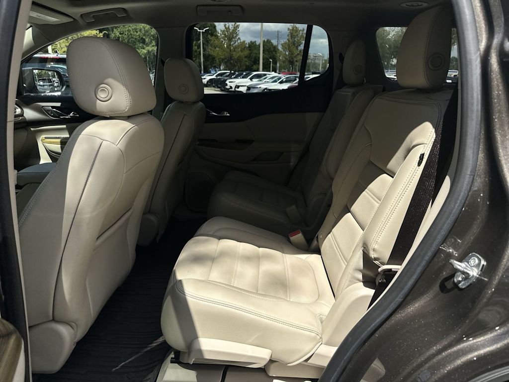Thumbnail: 2019 GMC Acadia - 21