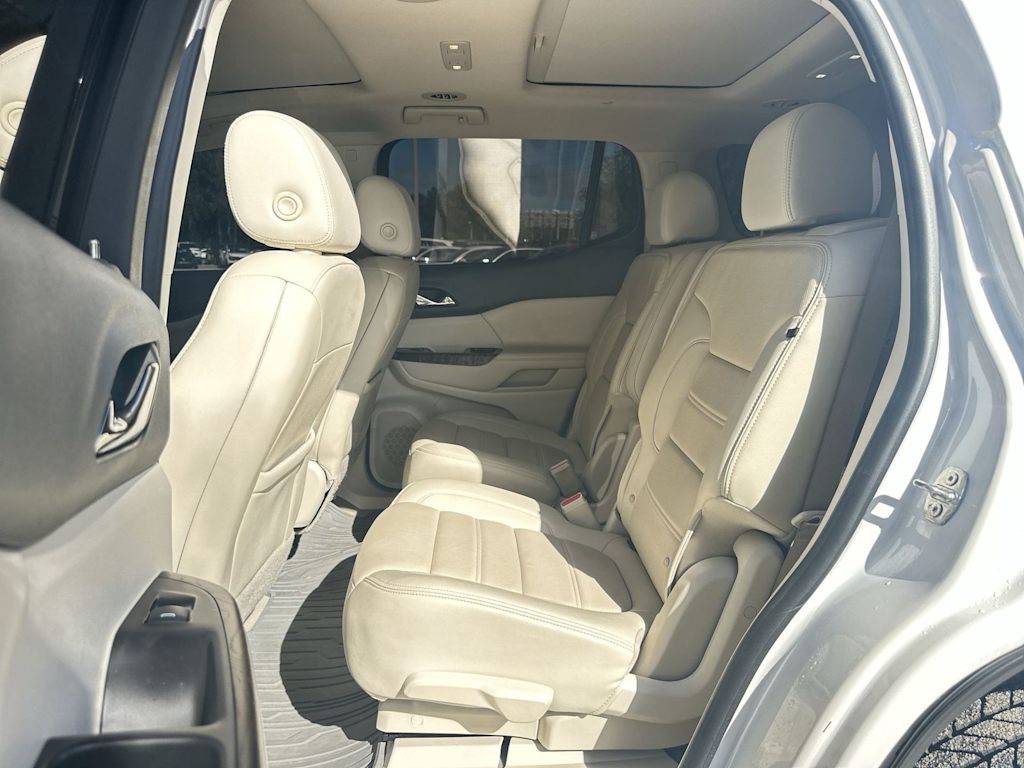 Thumbnail: 2021 GMC Acadia - 19