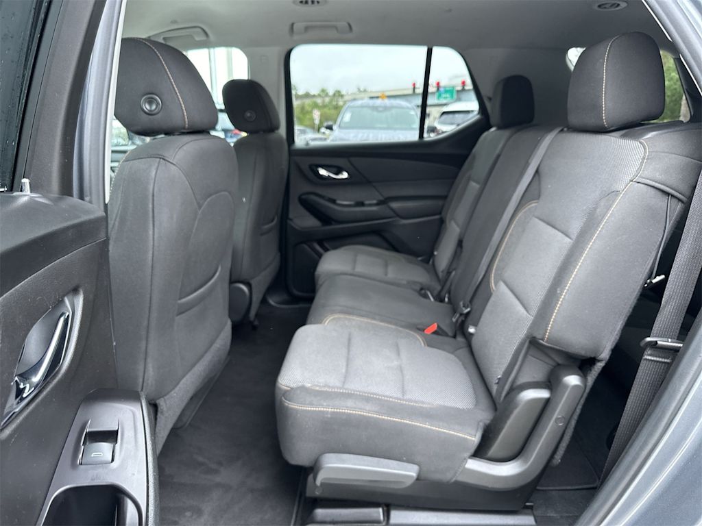 Thumbnail: 2020 Chevrolet Traverse - 19