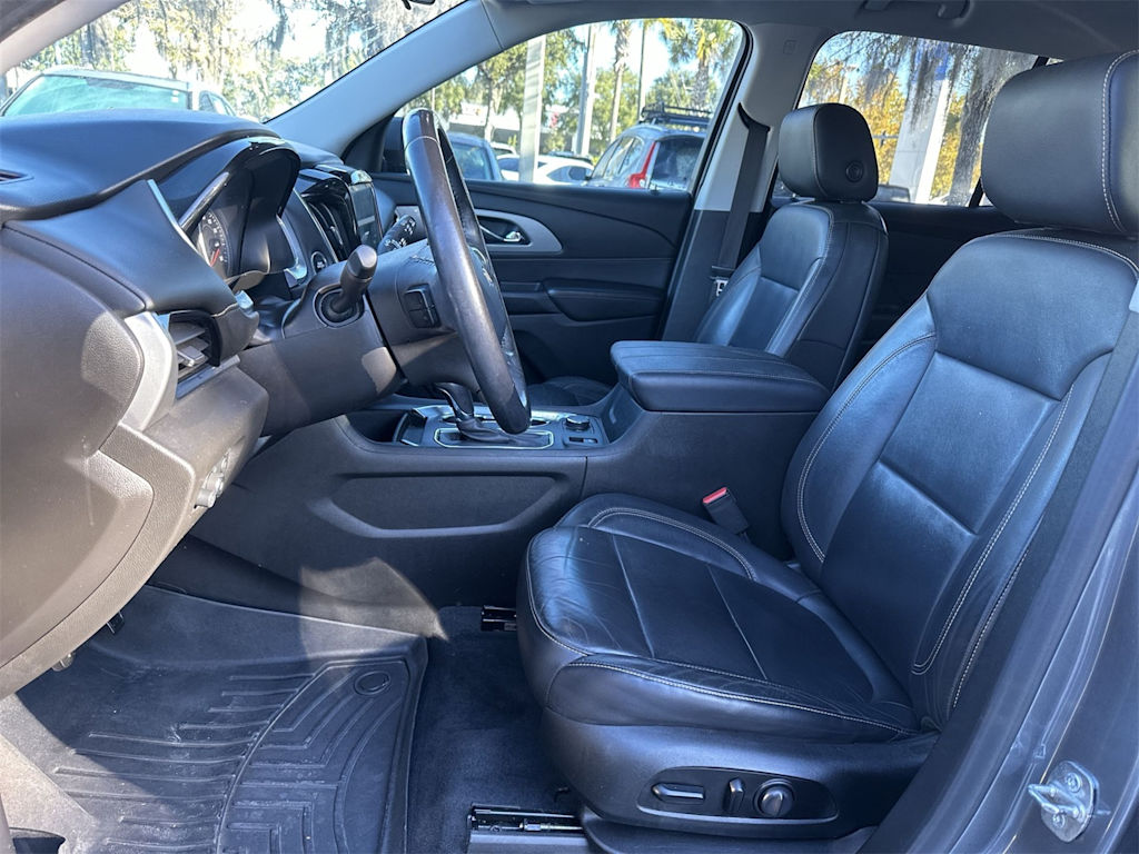 Thumbnail: 2020 Chevrolet Traverse - 9