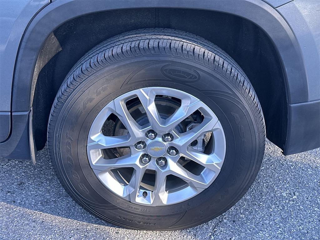 Thumbnail: 2020 Chevrolet Traverse - 8