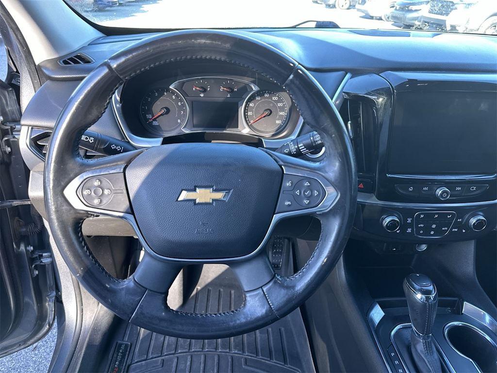 Thumbnail: 2020 Chevrolet Traverse - 2