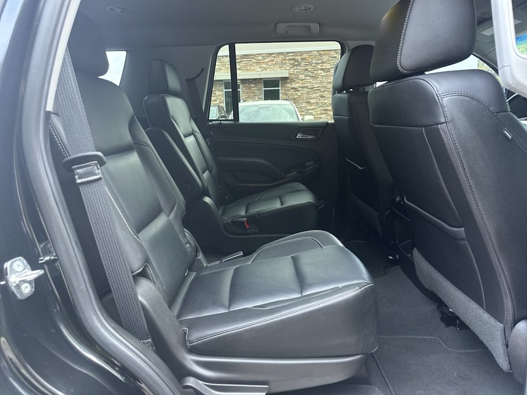 Thumbnail: 2019 Chevrolet Tahoe - 19