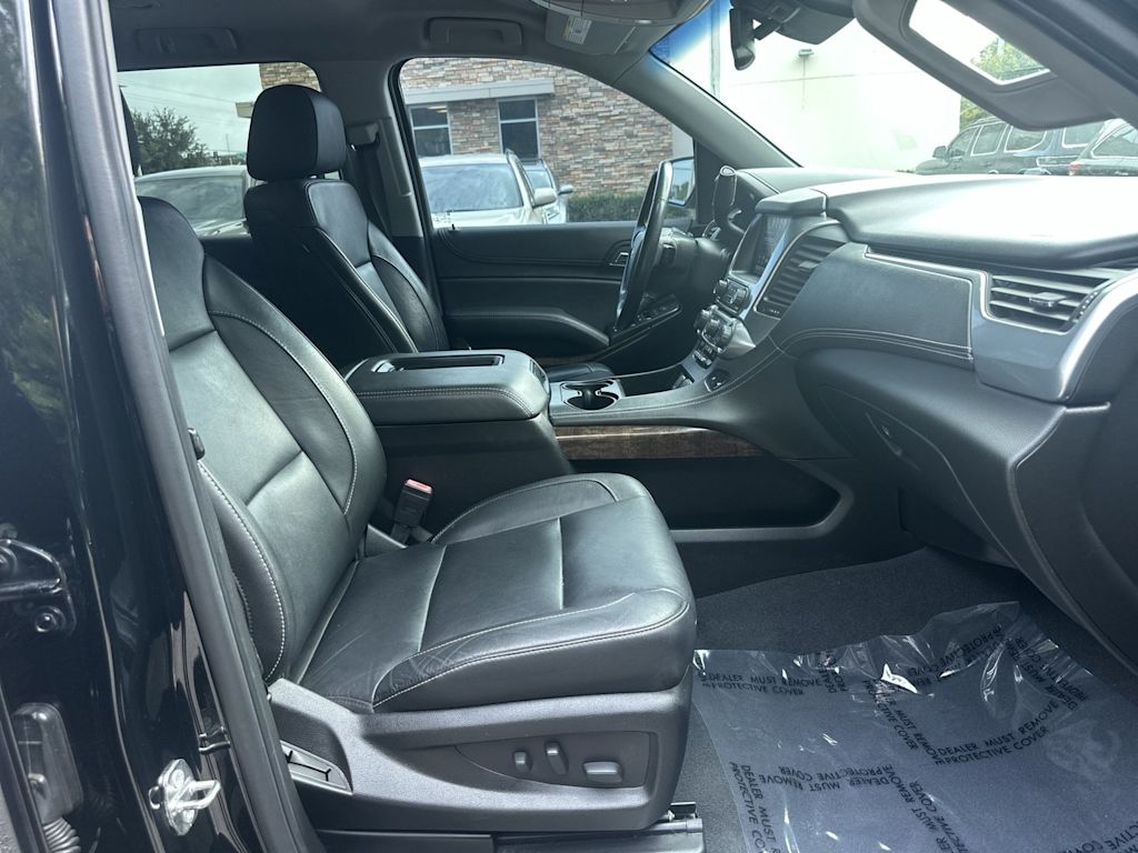 Thumbnail: 2019 Chevrolet Tahoe - 20