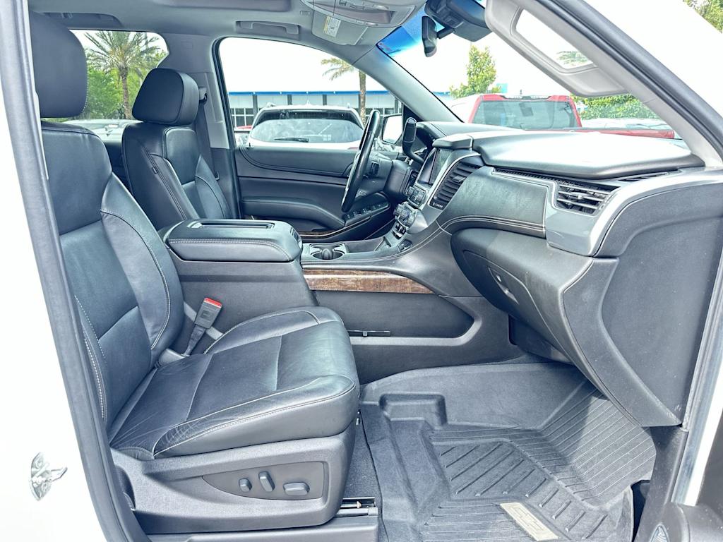 Thumbnail: 2019 Chevrolet Tahoe - 21