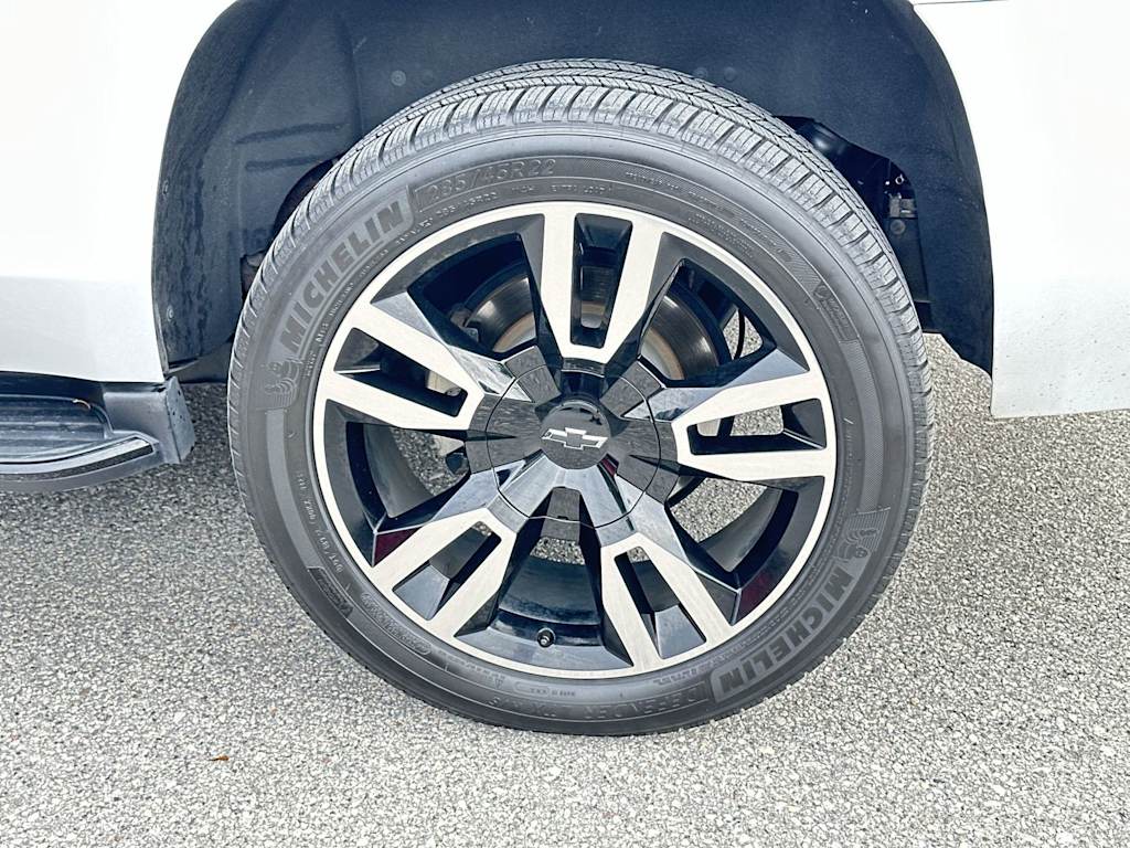 Thumbnail: 2019 Chevrolet Tahoe - 8