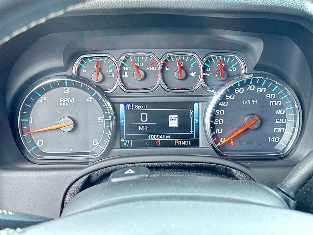 Thumbnail: 2019 Chevrolet Tahoe - 14