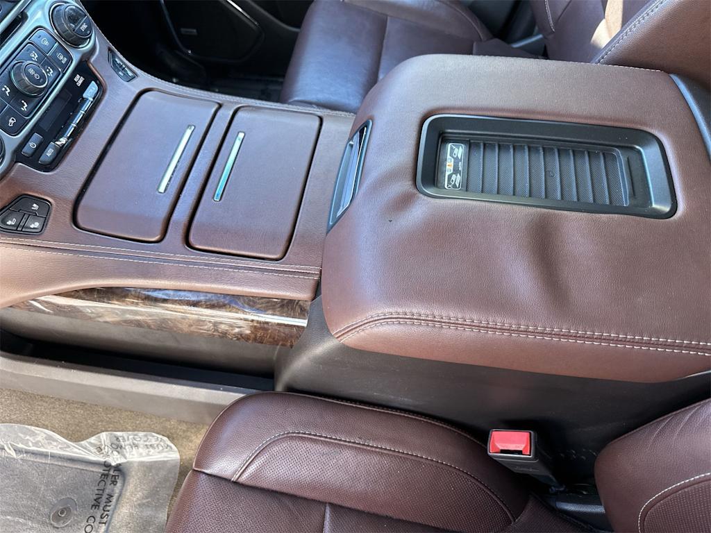 Thumbnail: 2017 Chevrolet Tahoe - 13