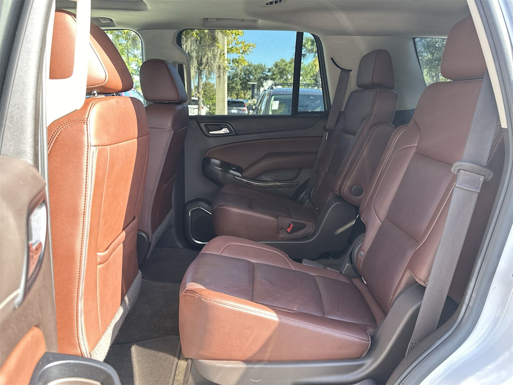 Thumbnail: 2017 Chevrolet Tahoe - 19