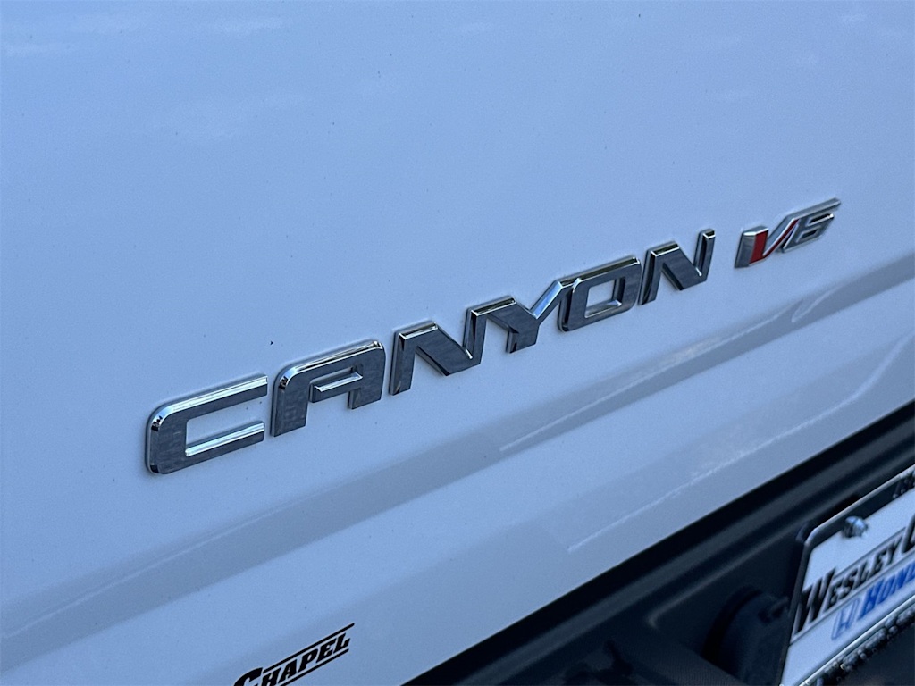 Thumbnail: 2019 GMC Canyon - 18