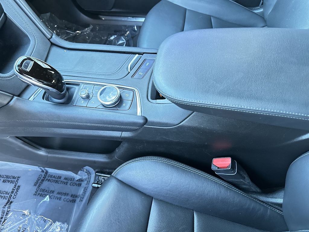 Thumbnail: 2021 Cadillac XT5 - 22
