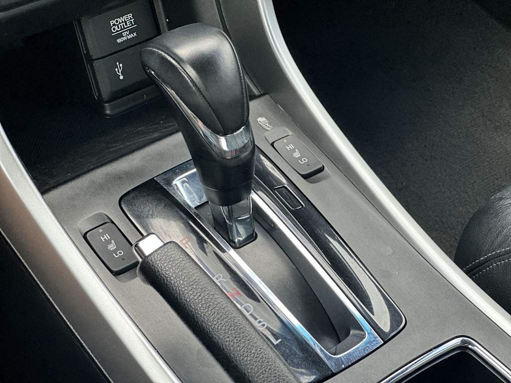 Thumbnail: 2013 Honda Accord - 22