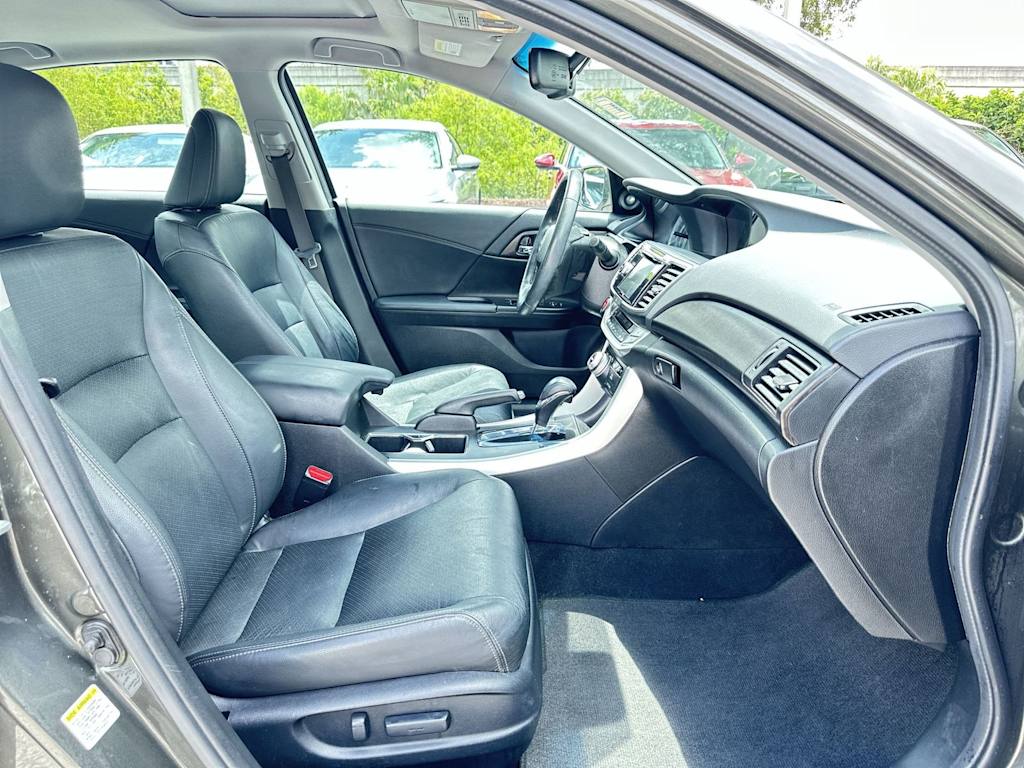 Thumbnail: 2013 Honda Accord - 21