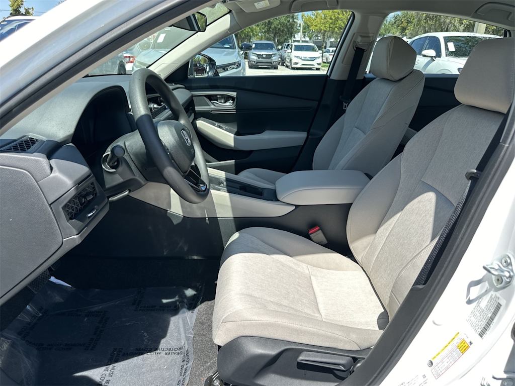 Thumbnail: 2025 Honda Accord - 9