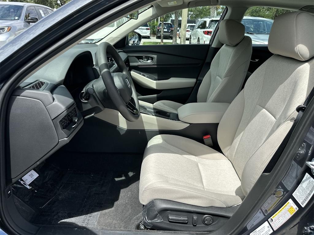 Thumbnail: 2025 Honda Accord - 10