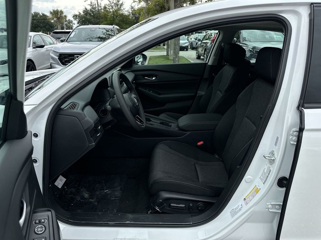 Thumbnail: 2025 Honda Accord - 10