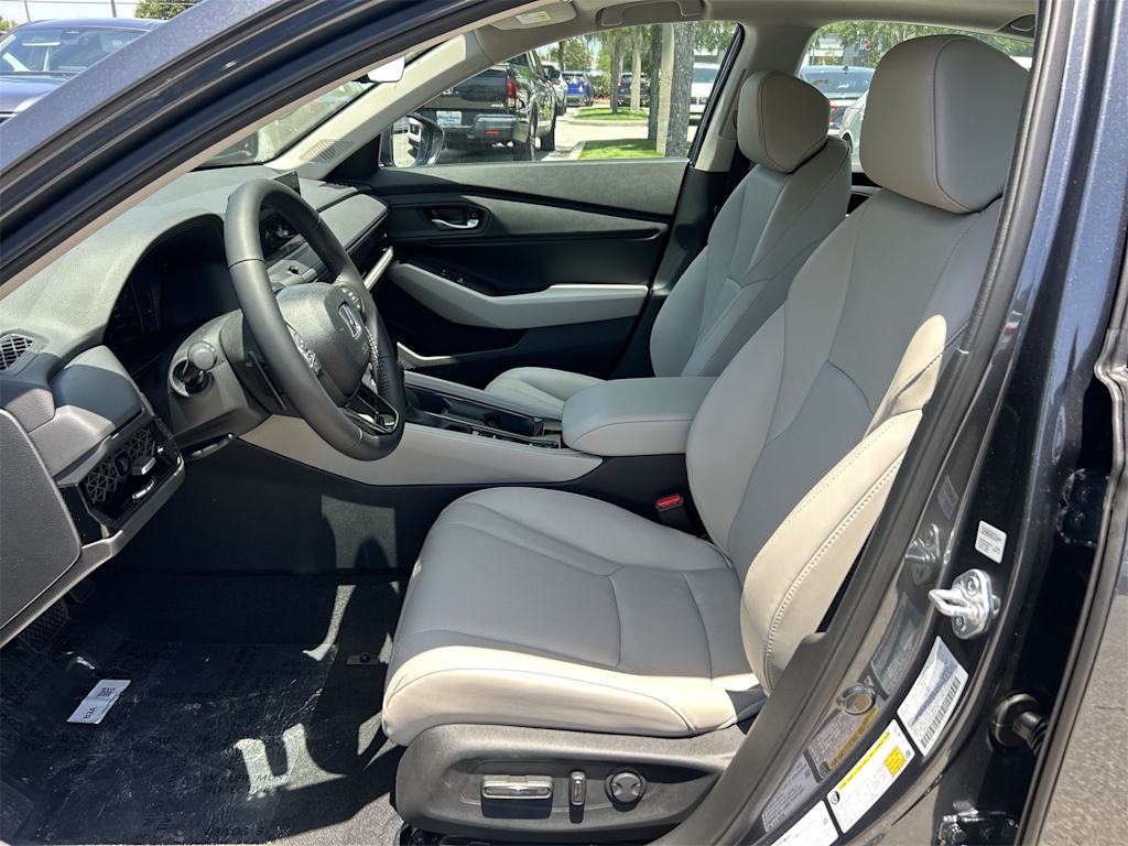 Thumbnail: 2025 Honda Accord - 9