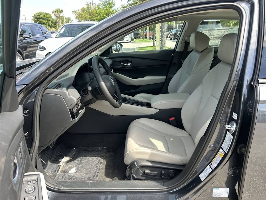 Thumbnail: 2025 Honda Accord - 9