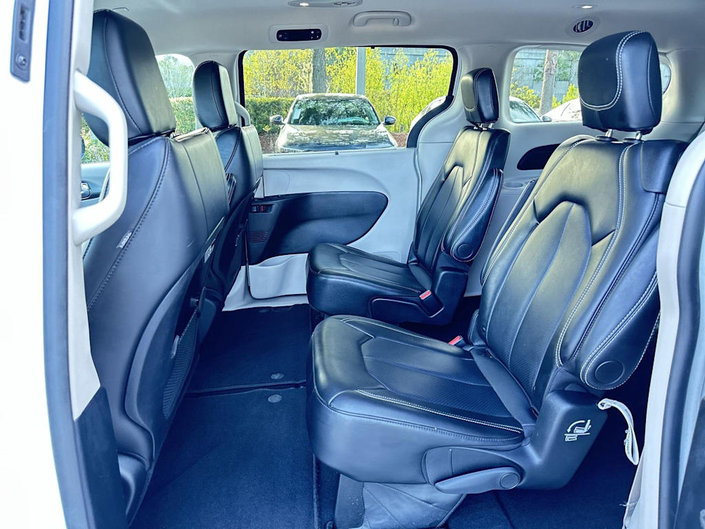 Thumbnail: 2024 Chrysler Pacifica - 19