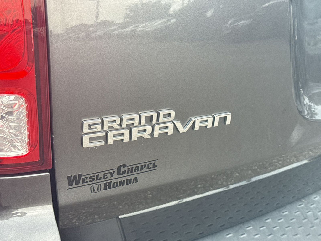 Thumbnail: 2017 Dodge Grand Caravan - 6
