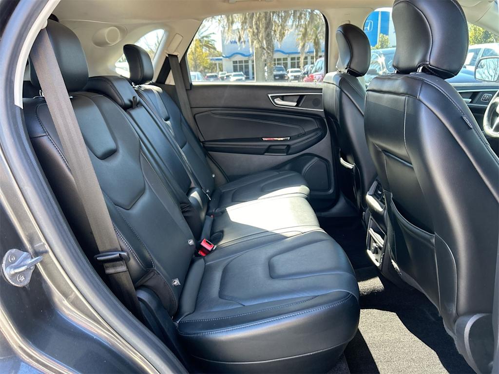 2018 Ford Edge Titanium 23