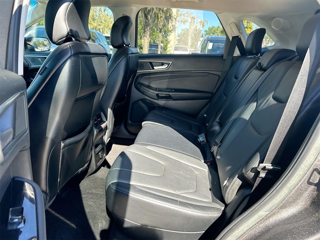 2018 Ford Edge Titanium 22