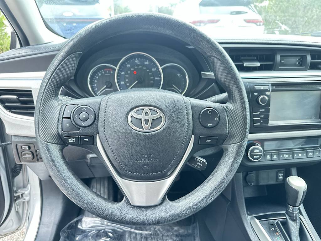 Thumbnail: 2015 Toyota Corolla - 2