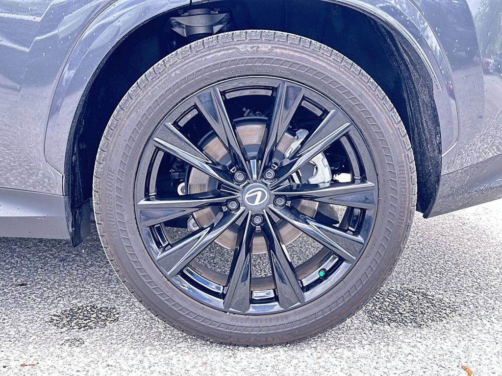 Thumbnail: 2026 Lexus ES - 8