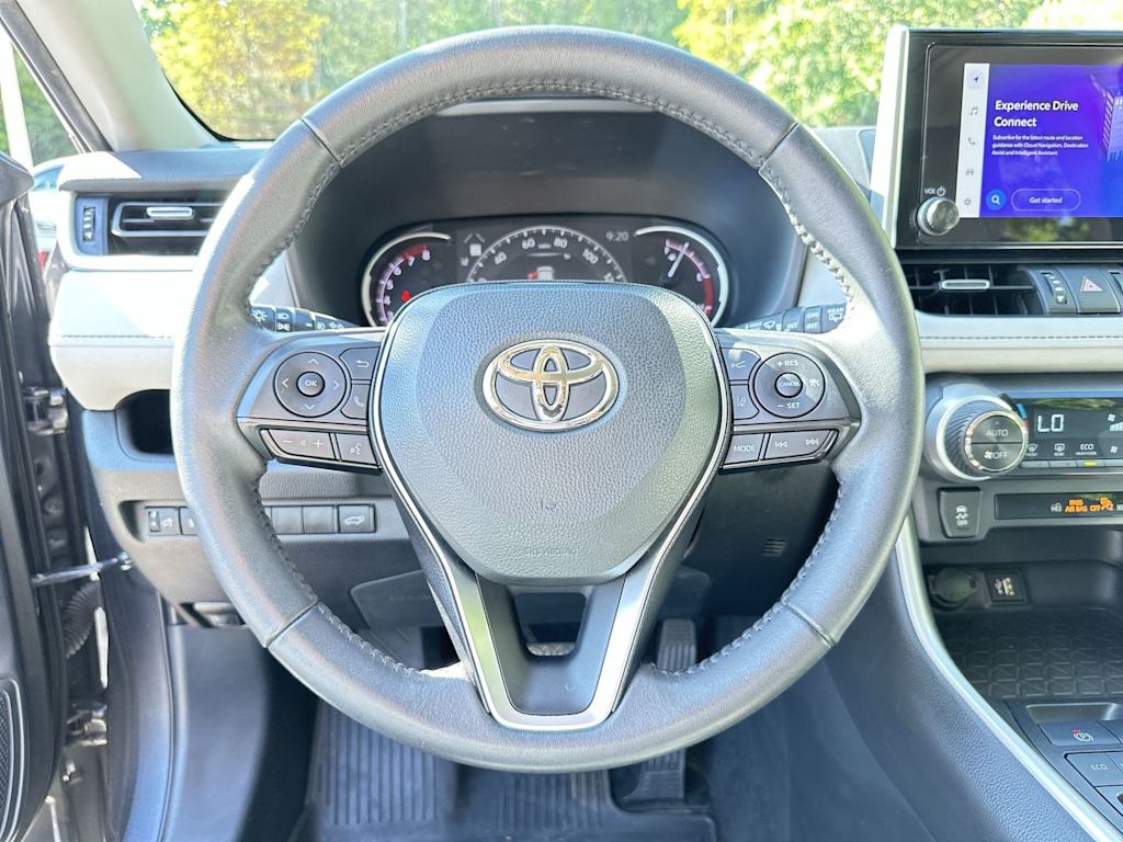 Thumbnail: 2024 Toyota RAV4 - 8