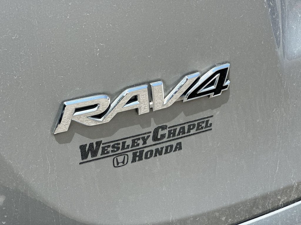 Thumbnail: 2018 Toyota RAV4 - 7