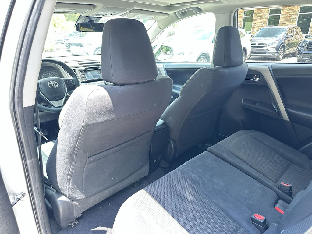 Thumbnail: 2018 Toyota RAV4 - 11