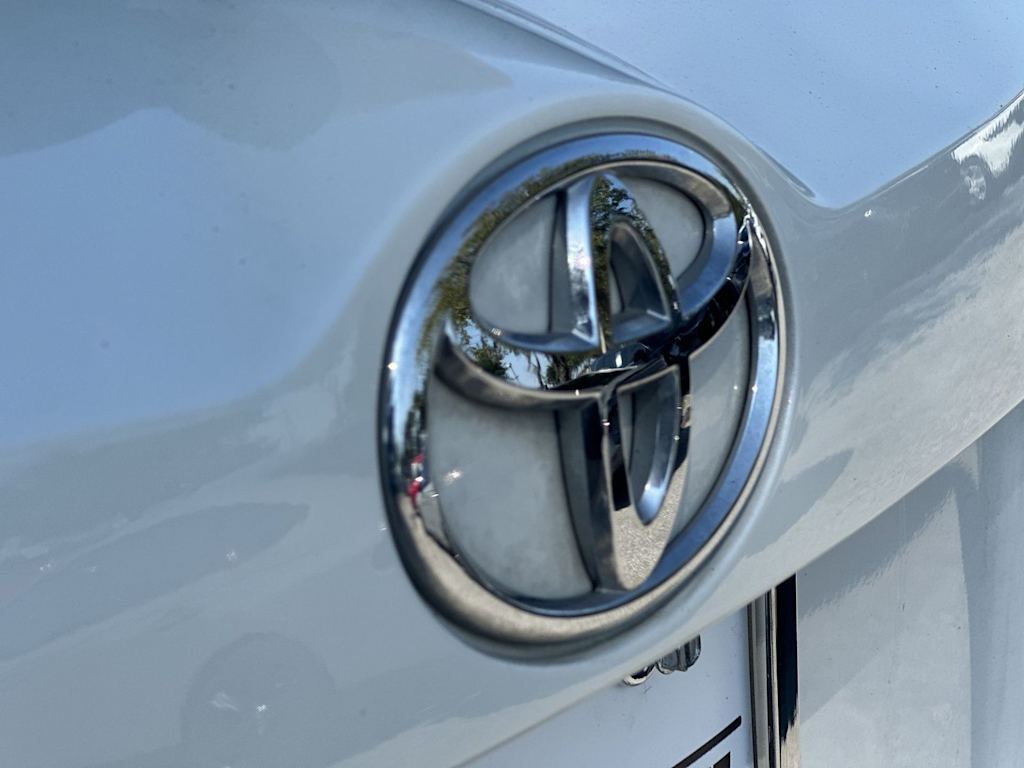 Thumbnail: 2015 Toyota RAV4 - 7
