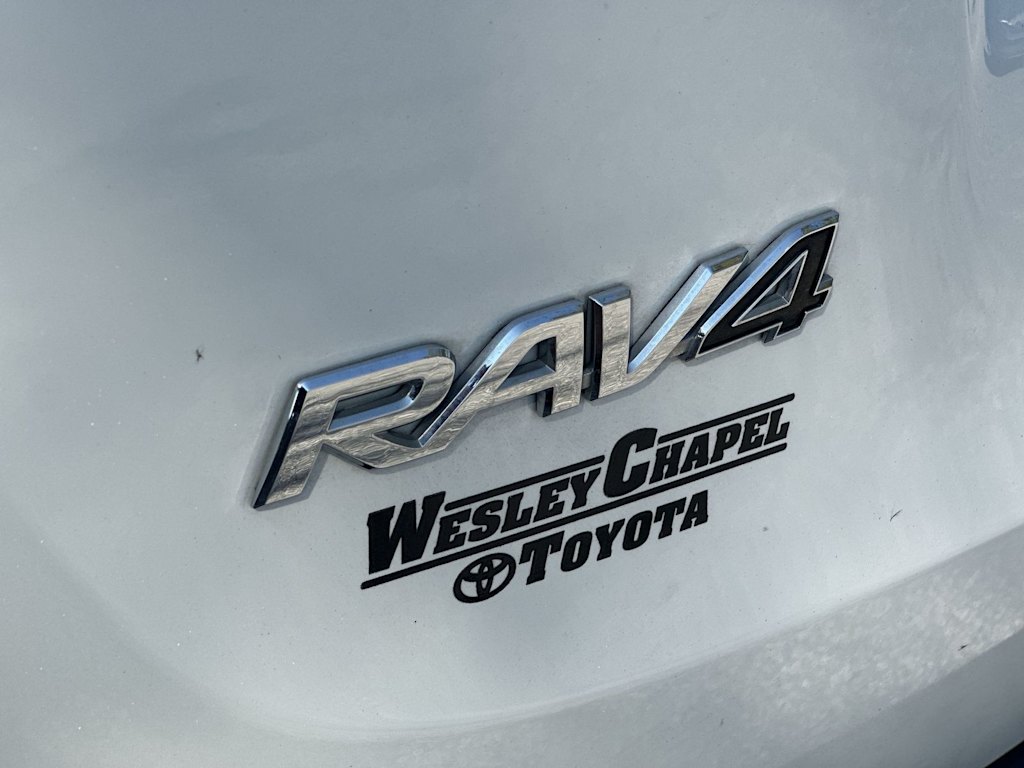 Thumbnail: 2015 Toyota RAV4 - 19